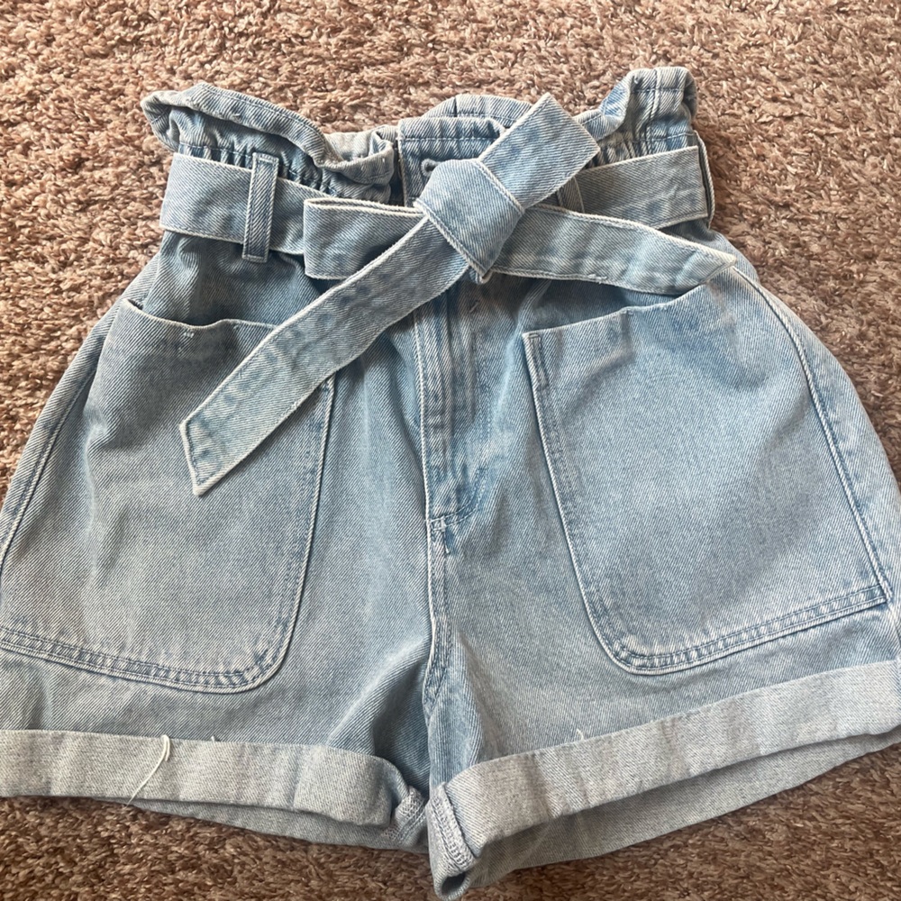 ZARA WOMAN PAPERBAG WAIST DENIM SHORTS WITH TIE